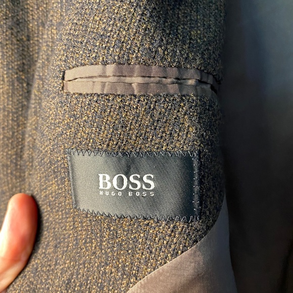 Hugo Boss Brown 44R Wool Sport Coat - Picture 3 of 15